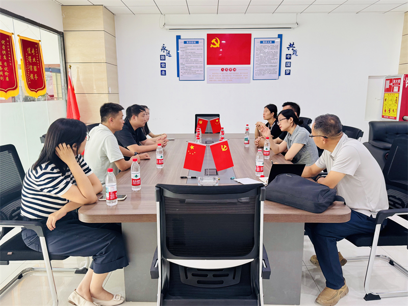 熱烈歡迎任城區(qū)總工會領(lǐng)導一行蒞臨華礦集團調(diào)研指導